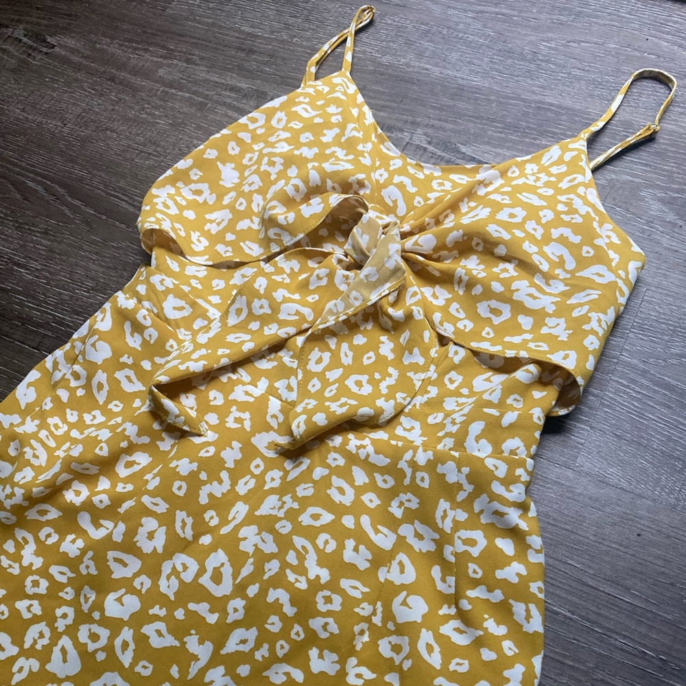 Abbeline Yellow Animal Print Romper Size Small